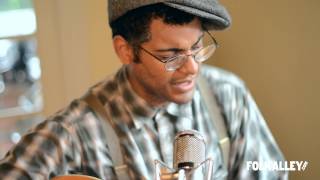 Folk Alley Sessions: Dom Flemons - "Too Long (I've Been Gone)"