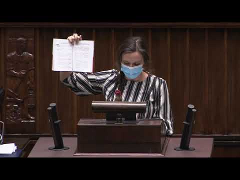 Klaudia Jachira: Krytyka władz za łamanie Konstytucji