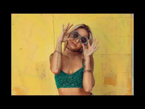 Girl gets absolutely DESTROYED and HUMILIATED on national radio!!! Michael Savage   MGTOW