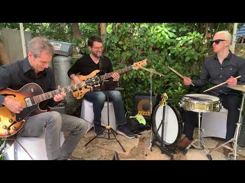 Uri Bracha Trio -Stella By Starlight