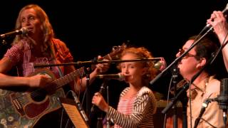 Hymn For Her - Sioux City Sue (eTown webisode #1077)