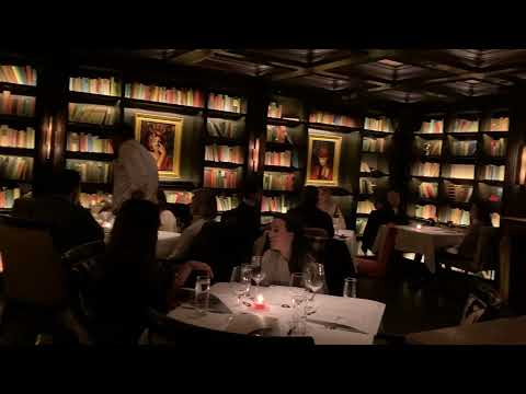 Yvonne's secret entrance to the Gallery