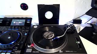 Defcon 3000 - Throw Your Hands Up (The Countdown)