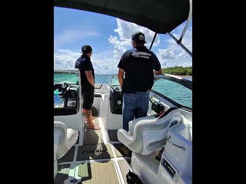 Pelas águas do Lago Corumbá IV em Alexânia GO. #meulagocorumba