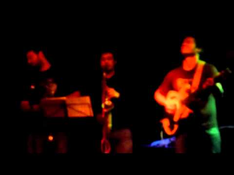 Gin Cooler - Greš ko u snu (Live); Lokal Patriot NM 14.5.2011