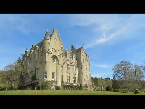Kincardine Castle, Royal Deeside  - a warm welcome from the Laird