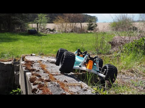 Robak DIY RC car junkyard trial