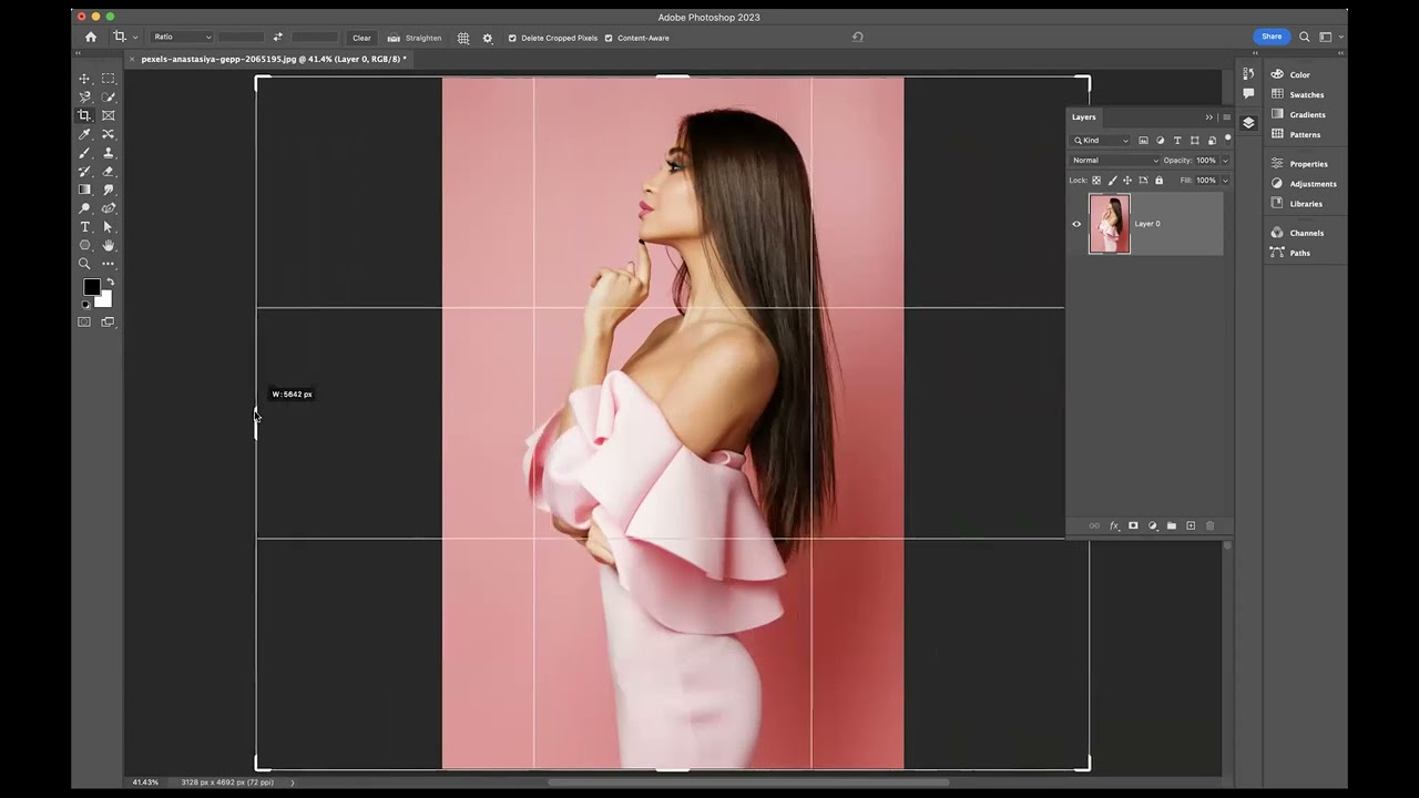 How to expand a background - Adobe Photoshop