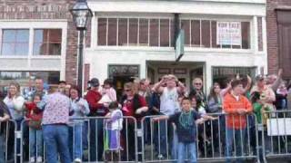 preview picture of video 'Nevada City Mardi Gras Parade 2010'