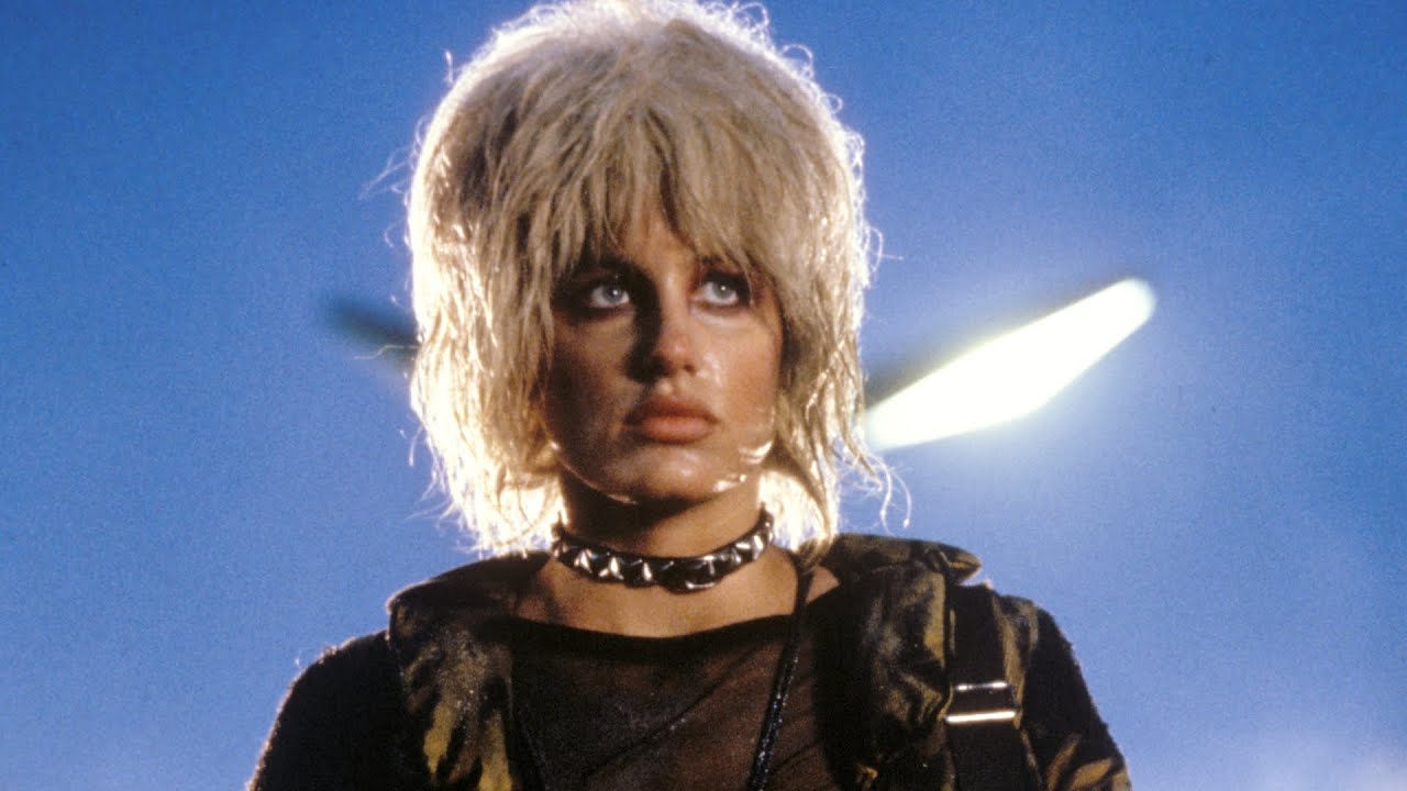 Darryl Hannah as Pris