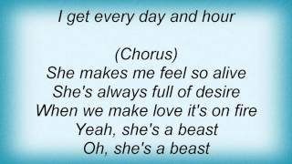 Lenny Kravitz - She&#39;s A Beast Lyrics