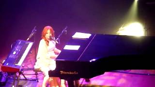 Tori Amos - Ode to the Banana King (The Orpheum Theatre, Los Angeles CA 12/18/11)