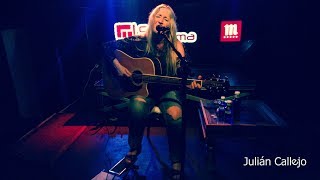 Aurora Beltran canta Lujuria, una cancion sobre la muerte, Chicas fuertes y Dime que No