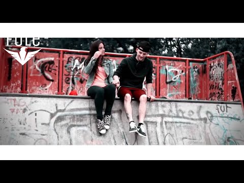 Ardi feat. Gjira - Pse kjo zemer po m'dhemb ? (Official Video)