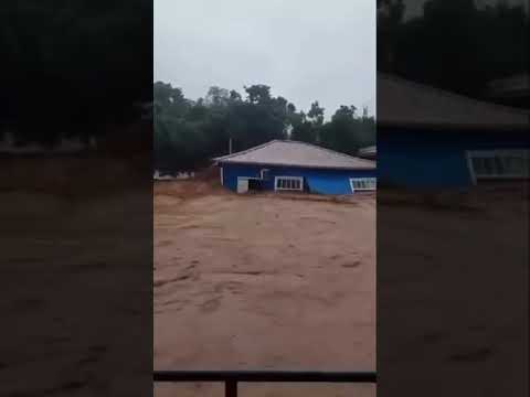 Enchente levando a casa em Barra do Rio Azul / RS #enchente #natureza ...