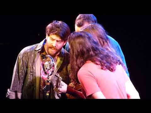 Billy Strings "Seven Bridges Road"