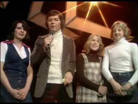 Tony Blackburn Introducing John Miles & @TOTP 1-4-1976