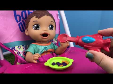 Baby Alive Snackin' Luke Doll Brunette FEEDING! Diaper Change! Video