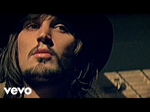 Kasabian - L.S.F.