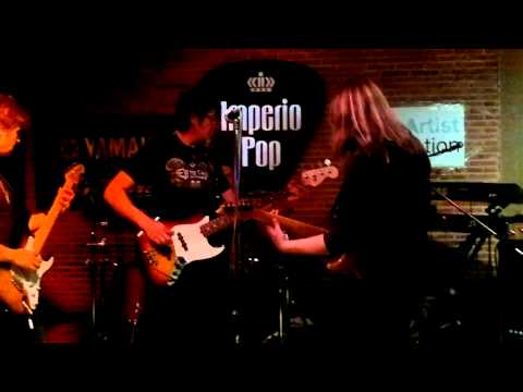 CONCURSO CHICKENFOOT PARTICIPANTE6 (DAVID YERA)