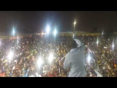 Baló Januário na casa da mana