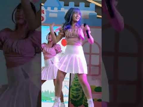 221015 (Eiweiw Fancam) The Glass Girls - อย่ามา @ AI Character Wonderland - Fashion Island