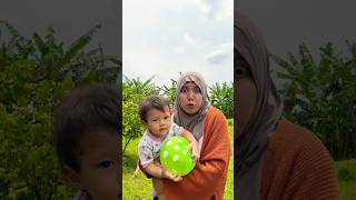 Download lagu What sound is that? mp3 Download lagu What sound is that? mp3