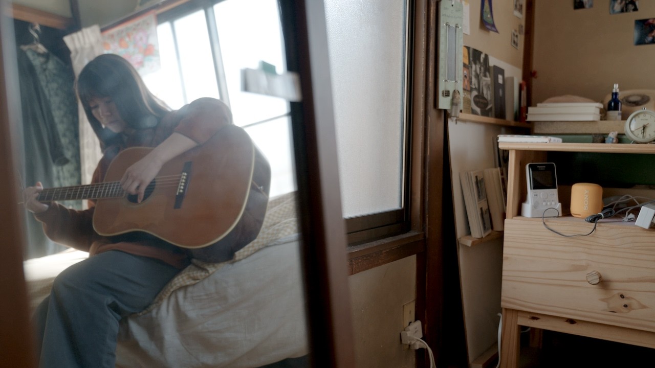 Living Alone in Japan | Letting the Day Drift By — A Morning with 26-Year-Old Greengrocer & Musician