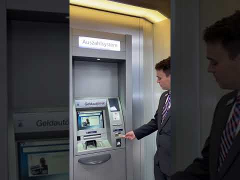 Auswahl der Geldscheine am Automaten