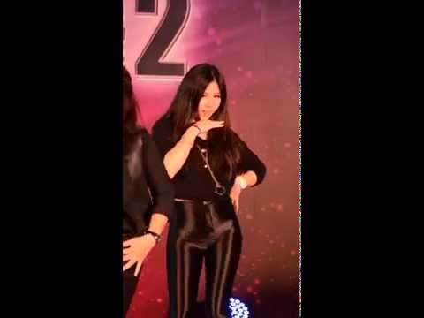 N' Jean The Meteor (อุกกาบาต) cover 4 Minute - Huh @ Esplanade Stage 2 (audition) 150613