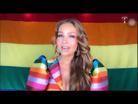 Thalia da el banderazo de la marcha del orgullo #LGBT