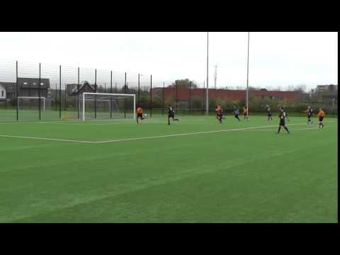 14 nov 2015 V.V. De Meern C2 - OSM '75 C2 com 10-0 Handsbal OSM (2e keer); penalty