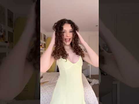 GRWM für die Musicalpremiere von „Die Schöne und das Biest“ #ootd #curlyhair