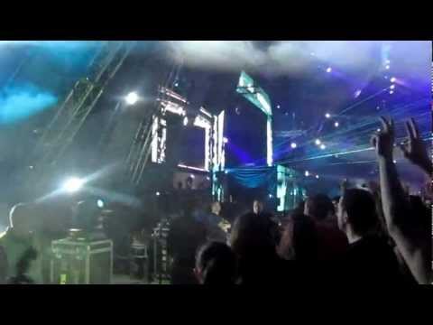 Armin van Buuren playing AvB & Susana - Burned with Desire @ ASOT 600 Sofia 08.03.2013