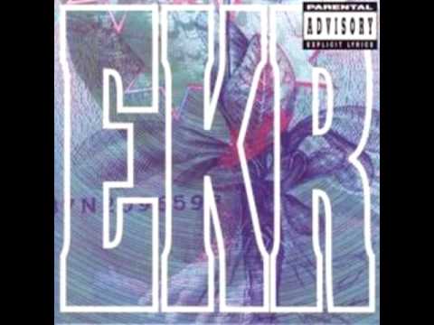 EKR feat. Lexx - Familieliebi