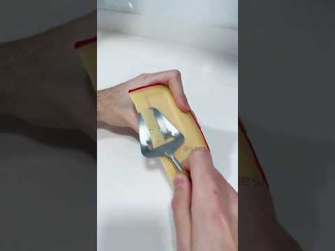 Así se corta el queso en Holanda 🧀