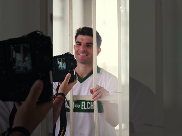 Vídeo relacionado con Elche Futbol Hombre Divertido Idea Regalo Seguidor Camiseta