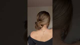 😍 Easy Messy Bun 😍 #easyhairstyle #hairtutor