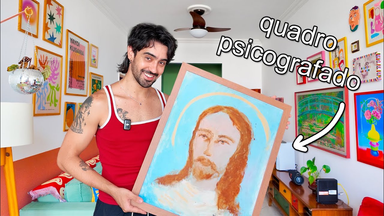 Matheus abre seu apartamento com quadro psicografado e muitas cores