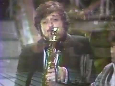 Lara y Monarrez - Volverás con el verano