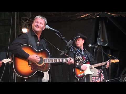Hallur Jonssen & Jambalaya Band - Mammas Don't Let Your Babies Grow Up To Be Cowboys