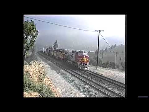 Classic Railroad Series 1133 - Santa Fe EB at Walong, May 1995.