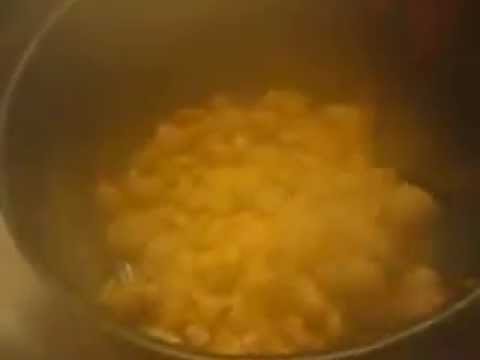 The Best Sound in the World   Stirring Mac n' Cheese