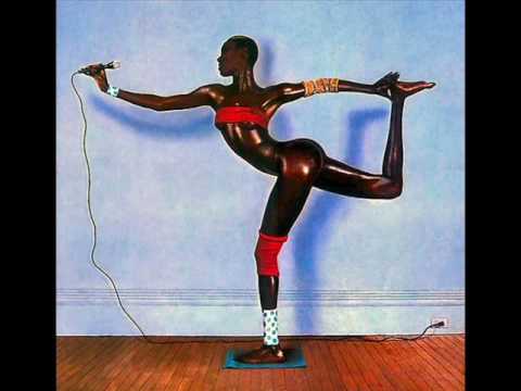 Grace Jones - Art Groupie
