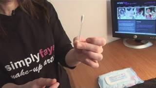 How To Take Off Waterproof Eyeliner