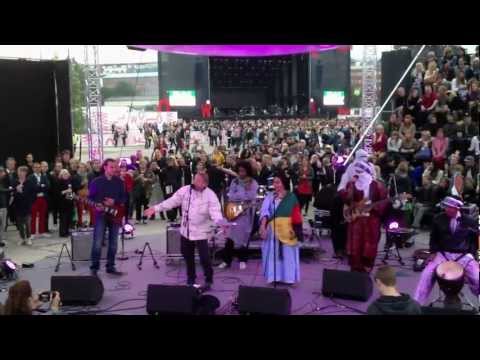 Gary Heffern's speech before Tamikrest concert at Flow 2012, Helsinki
