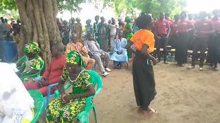 Download lagu une gazelle toupouri avec une voix d'or mp3