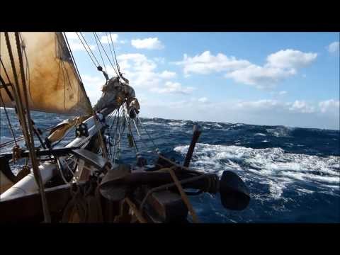 Tres Hombres Beyond the Horizon