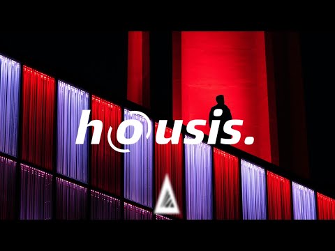 MOLLOW x Rompasso - Bass Goes Down