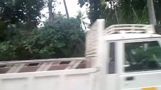 preview picture of video 'Driving from Thekkady to Kochi, Kerala'